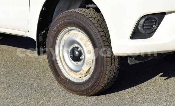 Nunua Imported Toyota Hilux White Gari ndani ya Import - Dubai nchini Malawi Nunua Imported Toyota Hilux White Gari ndani ya Import - Dubai nchini Malawi