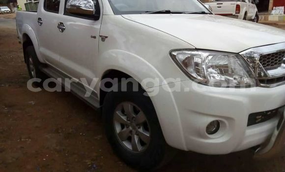 Buy Used Toyota Hilux White Car in Lilongwe in Malawi Buy Used Toyota Hilux White Car in Lilongwe in Malawi