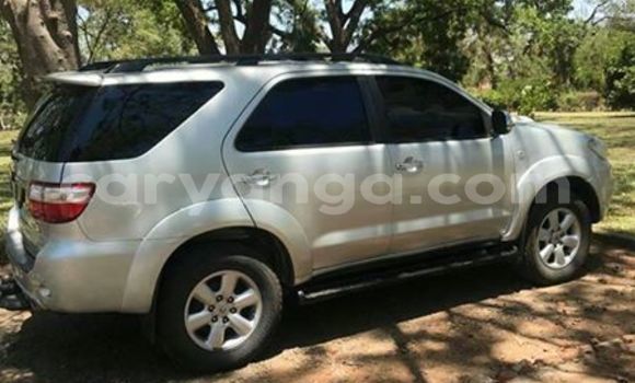 Buy Used Toyota Fortuner Silver Car in Lilongwe in Malawi Buy Used Toyota Fortuner Silver Car in Lilongwe in Malawi