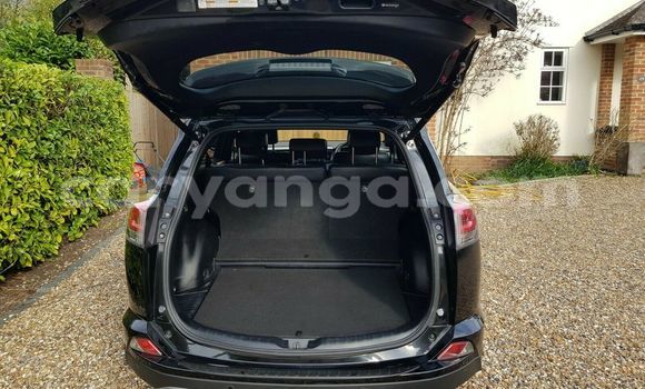 Nunua Ilio tumika Toyota RAV4 Beige Gari ndani ya Lilongwe nchini Malawi Nunua Ilio tumika Toyota RAV4 Beige Gari ndani ya Lilongwe nchini Malawi