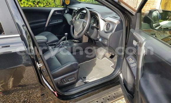 Nunua Ilio tumika Toyota RAV4 Beige Gari ndani ya Lilongwe nchini Malawi Nunua Ilio tumika Toyota RAV4 Beige Gari ndani ya Lilongwe nchini Malawi