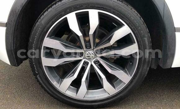 Nunua Ilio tumika Volkswagen Tiguan White Gari ndani ya Lilongwe nchini Malawi Nunua Ilio tumika Volkswagen Tiguan White Gari ndani ya Lilongwe nchini Malawi