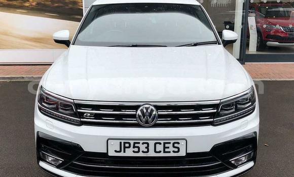 Nunua Ilio tumika Volkswagen Tiguan White Gari ndani ya Lilongwe nchini Malawi Nunua Ilio tumika Volkswagen Tiguan White Gari ndani ya Lilongwe nchini Malawi