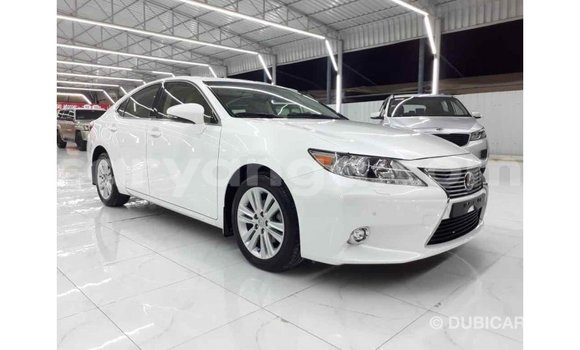 Buy Import Lexus ES White Car in Import - Dubai in Malawi Buy Import Lexus ES White Car in Import - Dubai in Malawi