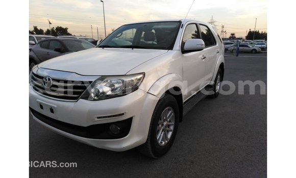 Buy Import Toyota Fortuner White Car in Import - Dubai in Malawi Buy Import Toyota Fortuner White Car in Import - Dubai in Malawi