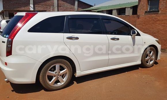 Nunua Ilio tumika Honda Stream White Gari ndani ya Lilongwe nchini Malawi Nunua Ilio tumika Honda Stream White Gari ndani ya Lilongwe nchini Malawi