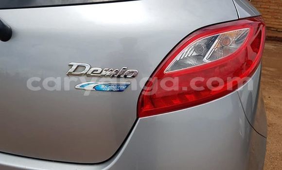 Nunua Ilio tumika Mazda Demio Silver Gari ndani ya Lilongwe nchini Malawi Nunua Ilio tumika Mazda Demio Silver Gari ndani ya Lilongwe nchini Malawi