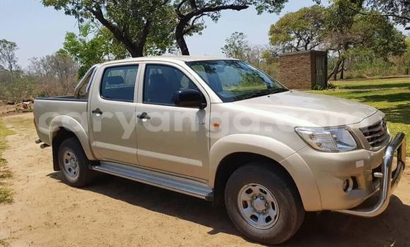 Buy Used Toyota Hilux Beige Car in Lilongwe in Malawi Buy Used Toyota Hilux Beige Car in Lilongwe in Malawi