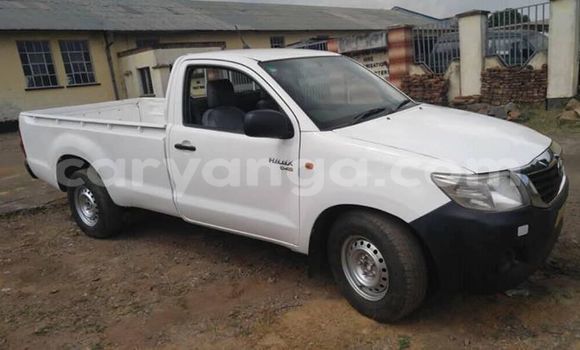 Buy Used Toyota Hilux White Car in Lilongwe in Malawi Buy Used Toyota Hilux White Car in Lilongwe in Malawi