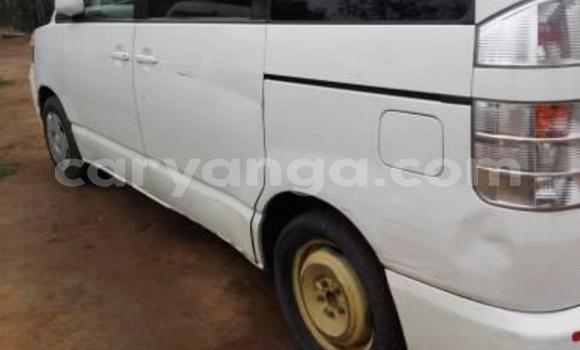 Buy Used Toyota Voxy White Car in Lilongwe in Malawi Buy Used Toyota Voxy White Car in Lilongwe in Malawi