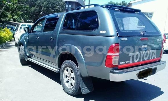 Buy Used Toyota Hilux Blue Car in Blantyre in Malawi Buy Used Toyota Hilux Blue Car in Blantyre in Malawi