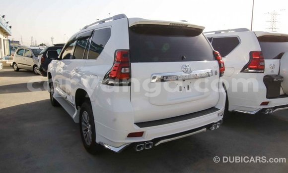 Nunua Imported Toyota Prado White Gari ndani ya Import - Dubai nchini Malawi Nunua Imported Toyota Prado White Gari ndani ya Import - Dubai nchini Malawi