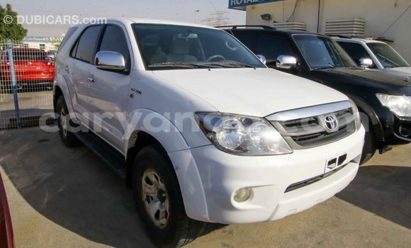 Buy Import Toyota Fortuner White Car in Import - Dubai in Malawi Buy Import Toyota Fortuner White Car in Import - Dubai in Malawi