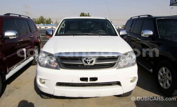 Buy Import Toyota Fortuner White Car in Import - Dubai in Malawi Buy Import Toyota Fortuner White Car in Import - Dubai in Malawi