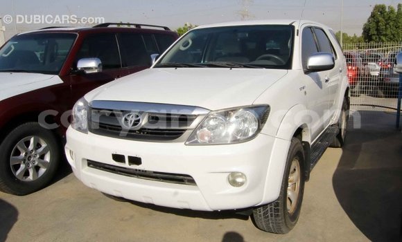 Buy Import Toyota Fortuner White Car in Import - Dubai in Malawi Buy Import Toyota Fortuner White Car in Import - Dubai in Malawi