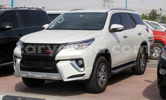 Buy Import Toyota Fortuner White Car in Import - Dubai in Malawi Buy Import Toyota Fortuner White Car in Import - Dubai in Malawi