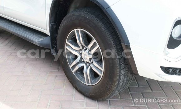 Buy Import Toyota Fortuner White Car in Import - Dubai in Malawi Buy Import Toyota Fortuner White Car in Import - Dubai in Malawi