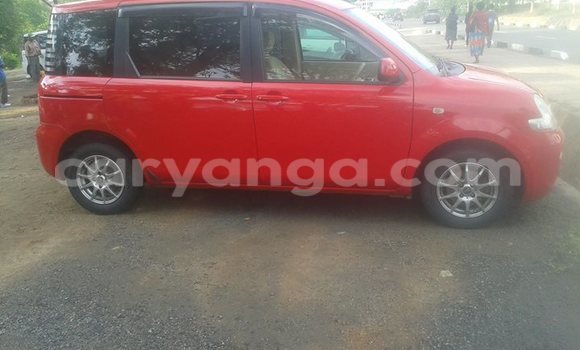 Buy Used Toyota Sienna Red Car in Limbe in Malawi