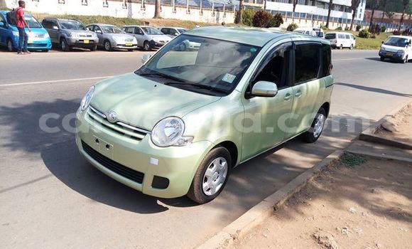Buy Used Toyota Sienta Green Car in Blantyre in Malawi Buy Used Toyota Sienta Green Car in Blantyre in Malawi