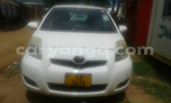 Buy Used Toyota Vitz White Car in Mwanza in Mwanza Buy Used Toyota Vitz White Car in Mwanza in Mwanza