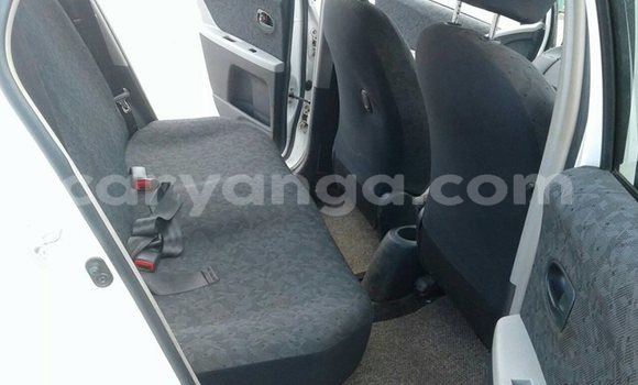 Buy Used Toyota Vitz White Car in Mwanza in Mwanza Buy Used Toyota Vitz White Car in Mwanza in Mwanza