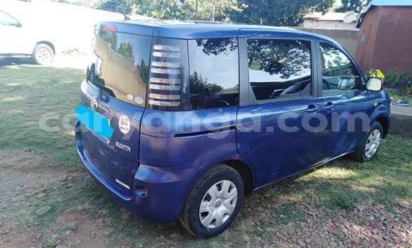 Buy Used Toyota Sienta Blue Car in Lilongwe in Malawi Buy Used Toyota Sienta Blue Car in Lilongwe in Malawi