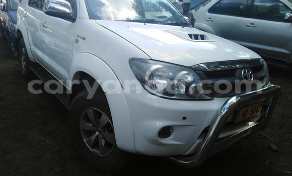 Buy Used Toyota Fortuner White Car in Lilongwe in Malawi Buy Used Toyota Fortuner White Car in Lilongwe in Malawi