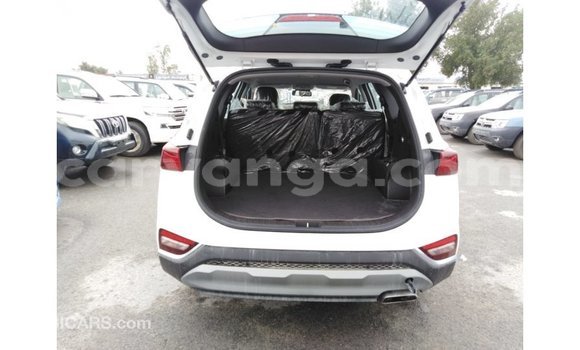 Buy Import Hyundai Santa Fe White Car in Import - Dubai in Malawi Buy Import Hyundai Santa Fe White Car in Import - Dubai in Malawi