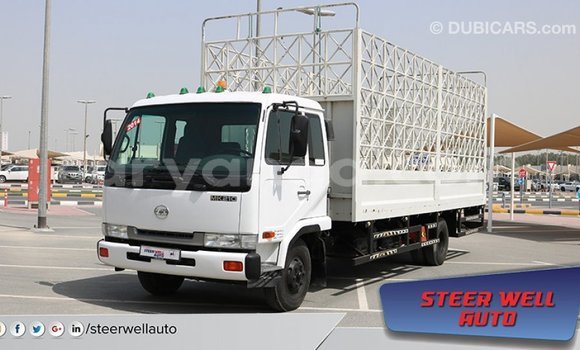 Acheter Import Voiture Nissan Latio Blanc à Import - Dubai, Malawi Acheter Import Voiture Nissan Latio Blanc à Import - Dubai, Malawi