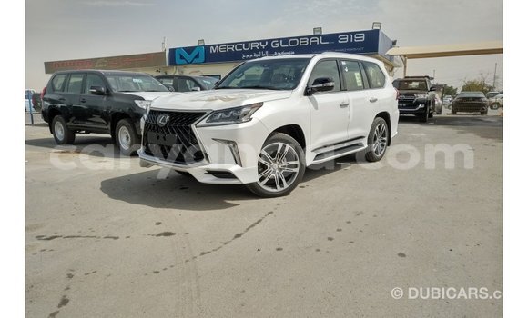 Acheter Import Voiture Lexus LX Blanc à Import - Dubai, Malawi Acheter Import Voiture Lexus LX Blanc à Import - Dubai, Malawi