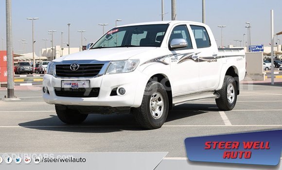 Acheter Import Voiture Toyota Hilux Blanc à Import - Dubai, Malawi Acheter Import Voiture Toyota Hilux Blanc à Import - Dubai, Malawi