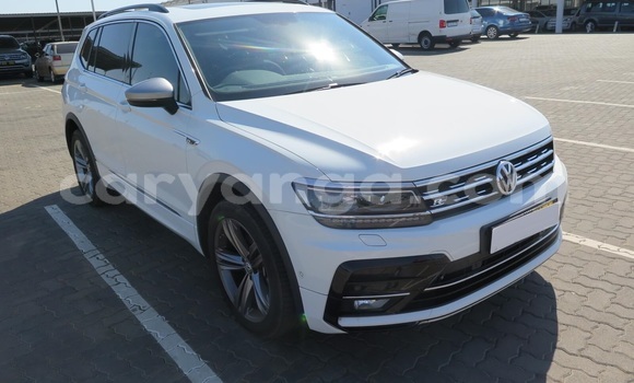Buy Used Volkswagen Tiguan White Car in Kasungu in Malawi Buy Used Volkswagen Tiguan White Car in Kasungu in Malawi