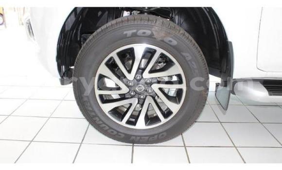 Buy Used Nissan Navara White Car in Luchenza in Thyolo Buy Used Nissan Navara White Car in Luchenza in Thyolo