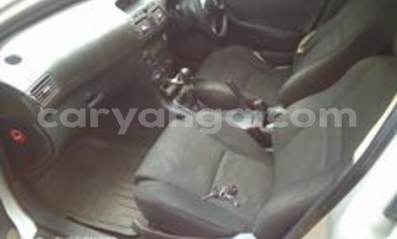 Acheter Occasion Voiture Toyota Avensis Gris à Lilongwe, Malawi Acheter Occasion Voiture Toyota Avensis Gris à Lilongwe, Malawi