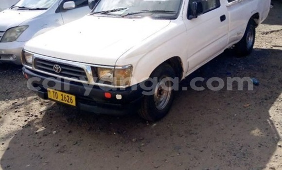 Buy Used Toyota Hilux White Car in Blantyre in Malawi Buy Used Toyota Hilux White Car in Blantyre in Malawi
