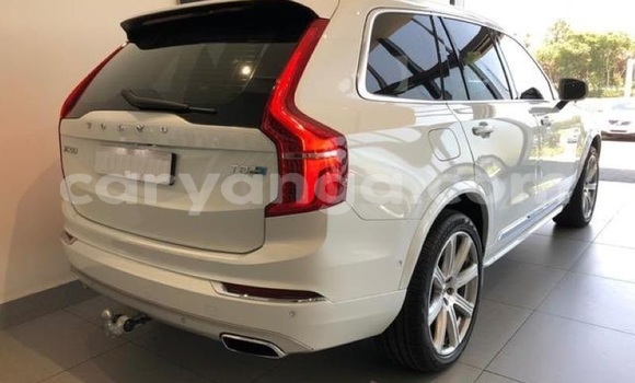 Buy Used Volvo XC90 White Car in Monkey Bay in Mangochi Buy Used Volvo XC90 White Car in Monkey Bay in Mangochi