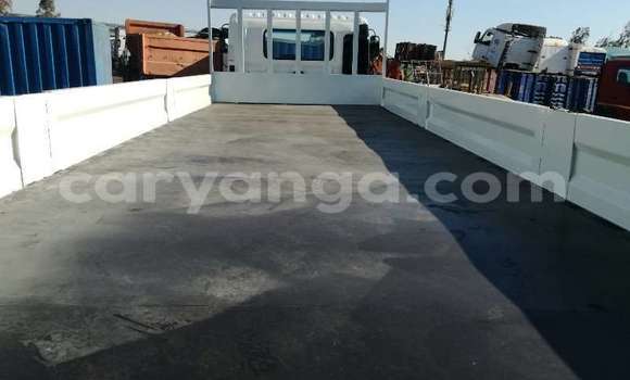 Buy Used Hino Ranger White Truck in Chilumba in Karonga Buy Used Hino Ranger White Truck in Chilumba in Karonga