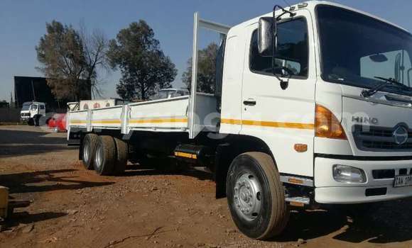 Buy Used Hino Ranger White Truck in Chilumba in Karonga Buy Used Hino Ranger White Truck in Chilumba in Karonga