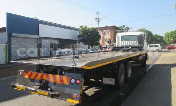 Buy Used Mitsubishi Van White Truck in Blantyre in Malawi Buy Used Mitsubishi Van White Truck in Blantyre in Malawi