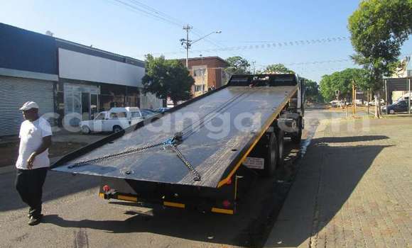 Buy Used Mitsubishi Van White Truck in Blantyre in Malawi Buy Used Mitsubishi Van White Truck in Blantyre in Malawi