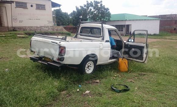 Buy Used Nissan Pickup White Car in Limbe in Malawi Buy Used Nissan Pickup White Car in Limbe in Malawi