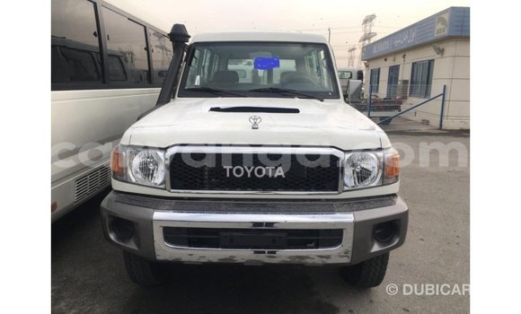 Buy Import Toyota Land Cruiser White Car in Import - Dubai in Malawi Buy Import Toyota Land Cruiser White Car in Import - Dubai in Malawi