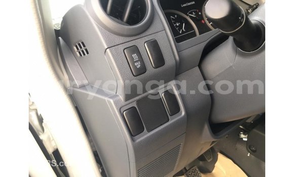Buy Import Toyota Land Cruiser White Car in Import - Dubai in Malawi Buy Import Toyota Land Cruiser White Car in Import - Dubai in Malawi