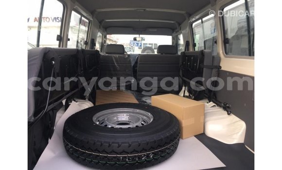 Buy Import Toyota Land Cruiser White Car in Import - Dubai in Malawi Buy Import Toyota Land Cruiser White Car in Import - Dubai in Malawi