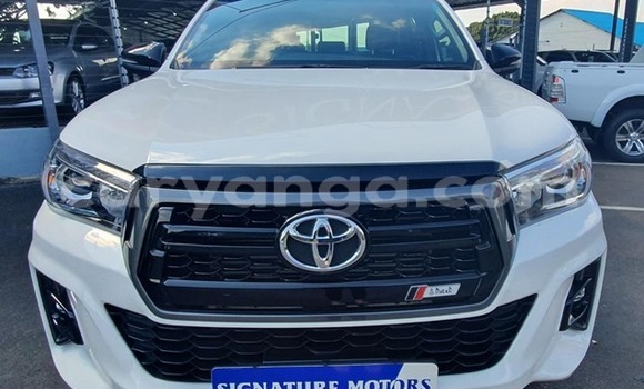 Buy Used Toyota Hilux White Car in Lilongwe in Malawi Buy Used Toyota Hilux White Car in Lilongwe in Malawi
