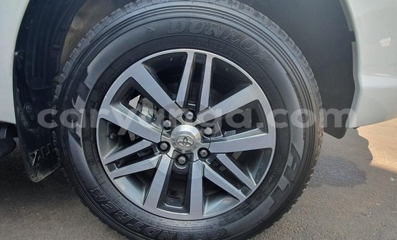 Buy Used Toyota Hilux White Car in Lilongwe in Malawi Buy Used Toyota Hilux White Car in Lilongwe in Malawi