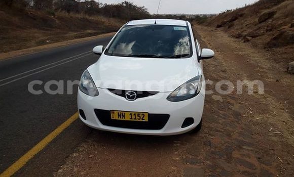 Nunua Ilio tumika Mazda Demio White Gari ndani ya Limbe nchini Malawi Nunua Ilio tumika Mazda Demio White Gari ndani ya Limbe nchini Malawi