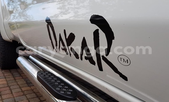 Buy Used Toyota Hilux White Car in Dowa in Dowa Buy Used Toyota Hilux White Car in Dowa in Dowa