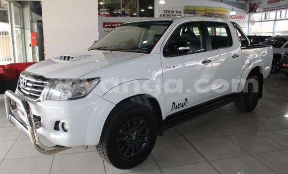 Buy Used Toyota Hilux White Car in Dowa in Dowa Buy Used Toyota Hilux White Car in Dowa in Dowa