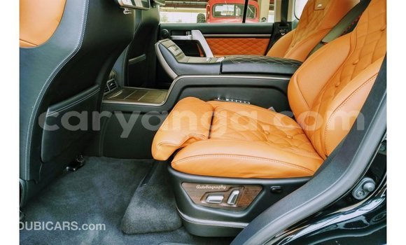 Acheter Import Voiture Toyota Land Cruiser Noir à Import - Dubai, Malawi Acheter Import Voiture Toyota Land Cruiser Noir à Import - Dubai, Malawi